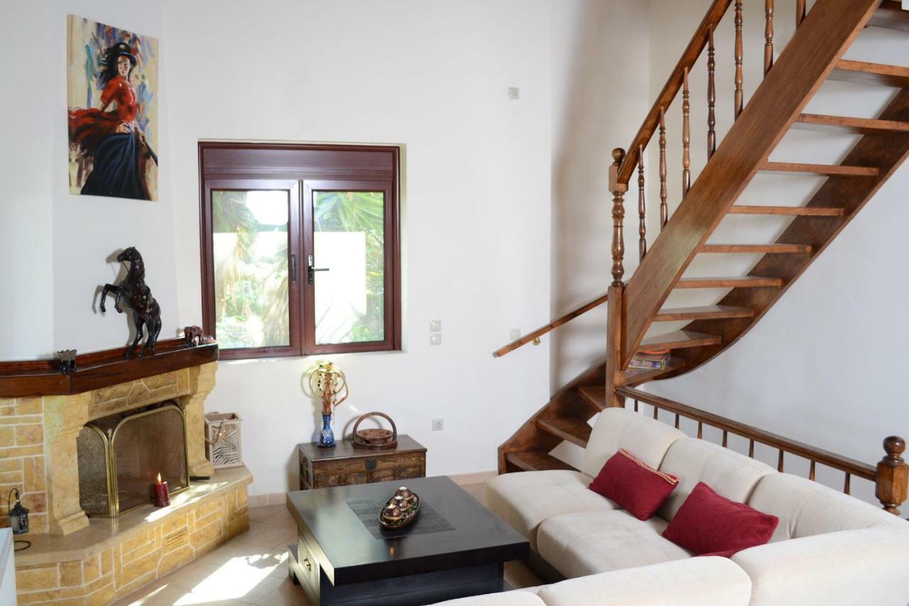Loukissia Villa Bella Loukisia מראה חיצוני תמונה